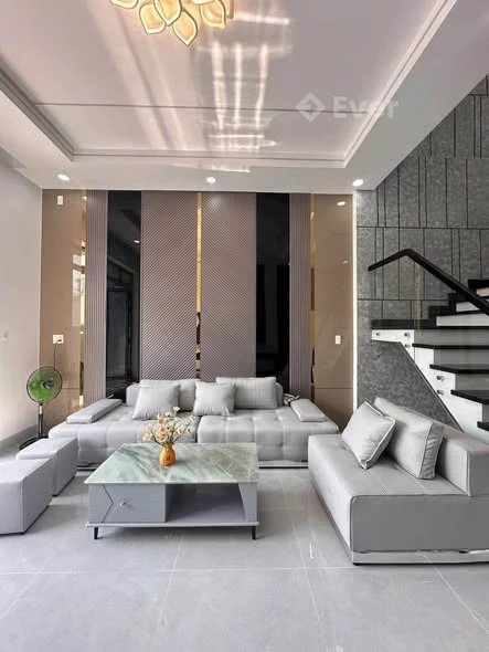 BÁN NHÀ TRỆT LẦU THỔ CƯ HOÀN CÔNG KP5Trảng Dài cách BigC chỉ 800m (nc)