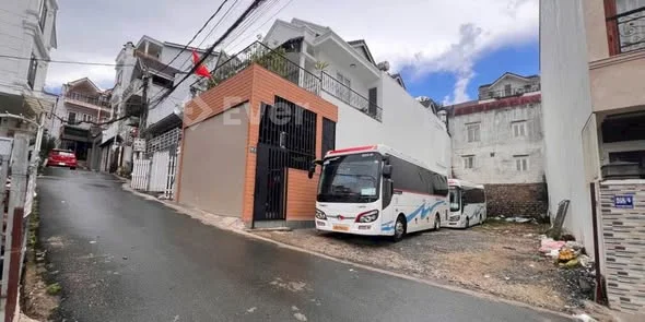 Đất srxd DT 119m2 Phan Đình Phùng P Xuân Hương Đà Lạt . Giá 9tỷ9 tlcc