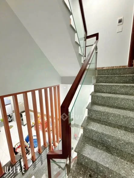 CHỦ GỬI _ BÁN 1 TRỆT 3 LẦU _ THUỘC P.TAM HIỆP _ NGAY CHỢ _ NGAY TRƯỜNG HỌC CÁC CẤP