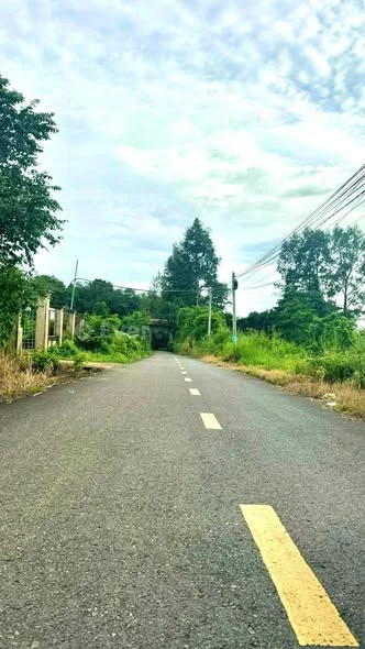 Chủ gửi 3 lô 1sec Phước Tân Giang Điền
 Đất vuông vức, tiềm năng tăng giá cao
 Khu dân cư hiện hữu, - 990 triệu - 100m²