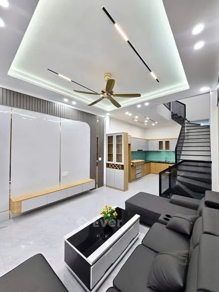 Nhà 1 trệt 1 lầu mới 100% – Hoàn Công - KP7, Tân Phong Gần giáo xứ Thuận Hoà