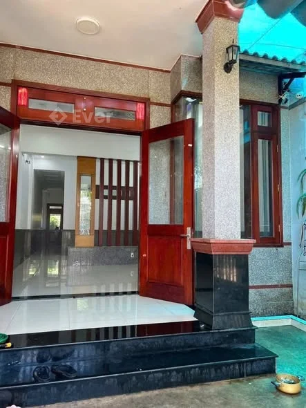 Bán nhà Trung Hòa( Jo là xã Hưng Thịnh, ĐN)gần trường tiểu học Nam Cao mớiĐt 6x18 sổ riêng