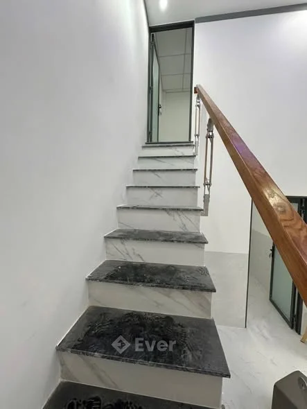 Nhà chợ điều Long bình Giá:890t còn bớtNhà:sân xe,2pn,2wc LH:0899837***