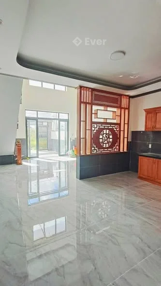 Cần bán nhà mới xây gác lửng, 3 p ngủ ,2 nhà vệ sinh, sân ô tô
1/ đường cây xăng Duy Phương ( Lô Hổ) - 1,91 tỷ - 100m²