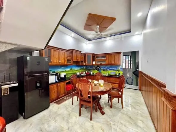 CẦN BÁN NHÀ 1 LẦU 1 TRỆT GẦN CHỢ PHÚ THỌ KP5A PHƯỜNG TRẢNG DÀI - 4,2 tỷ - 84.8m²