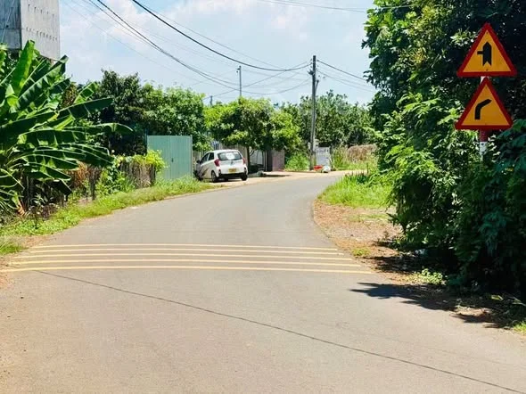 Tôi cần sang lại vườn bưởi 3.455m2 xã Bàu Hàm, Trảng Bom, Đồng Nai giá 2.x tr/m2. LH: 0932038***