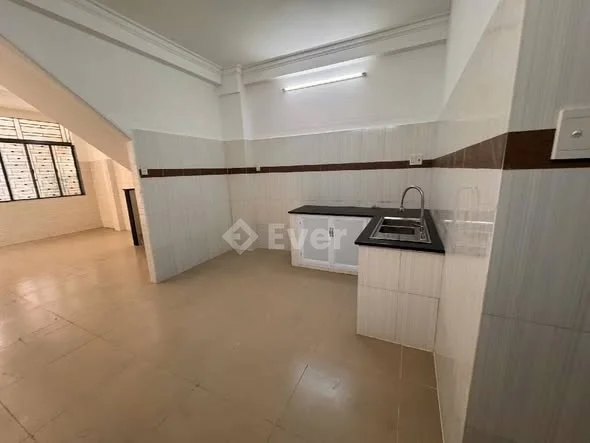 PHAN XÍCH LONG - PHÚ NHUẬN- giá : 7.9 tỷ còn TL- diện tích : 4 x 11 nhà vuông vứt ( 44m2 )