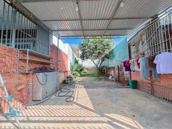 Đất Nền Bàu Trâm hẻm Karaoke 10 Kiều. Đường thông xe hơi
Cạnh đường Phạm Thế Hiền và Ngô Quyền
giá: