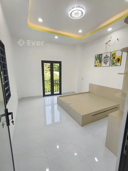 Đầu Năm Bớt Lộc Cho Khách Chốt
Tặng ngay 1 chỉ vàng 9999 cho khách hàng chốt cọc
BÁN NHÀ LẦU MỚI - 2,59 tỷ - 68.4m²