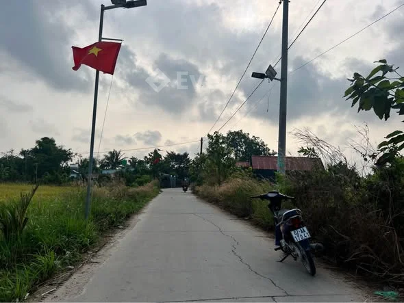 HÀNG CỰC NGỢP THUỘC XÃ ĐỨC HÒA THƯỢNG ĐỨC HÒA Giá 1ty DT 5x32 đất thổ cư sổ Hồng riêng LH 0932115