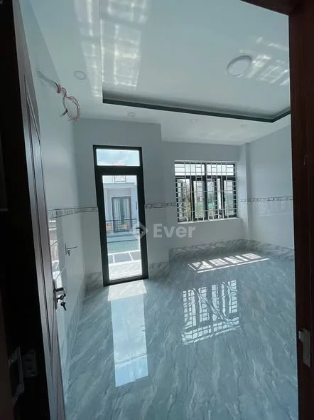 chủ gửi 4 tỷ 6tlNhà sổ Hồng riêng vị trí đẹpDiện Tích ngang 4m8 dài 14m đúc 2 lầu nhà đẹp