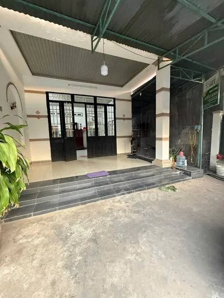 Nhà đất hiệp lễ hiệp ninh , phường Tân Ninh, Tây ninh Nhà còn kiêng cố vô ở liền Dt 5m x 20m thổ