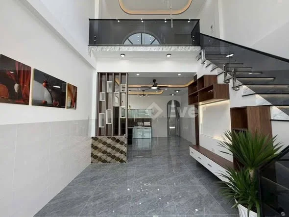 _Nhà Gác Lửng Mặt Tiền Đường Nhựa.khu dân cư đông đúc .hẻm 17 Nguyễn Chí Thanh