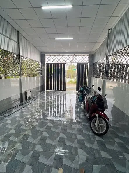 Bán Nhà mới hẻm 30 Ngô Quyền thuộc phường Long hoa .Tây Ninhdt: 5m x 29m thổ cư hết đất