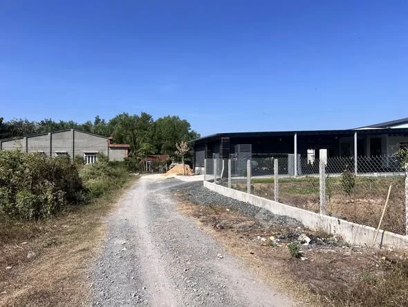 - Đất rẻ gần kcn Hiệp Thạnh giá dưới 500triệu- 7x24m ( 53m thổ cư )- Giá 4xx triệu