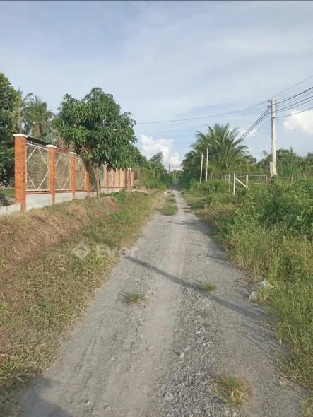 HOÀ THÀNH CHỈ 5xx Đường đất 10m, nằm trong khu dân Trường Đông (cũ) - phường Long Hoa (mới)