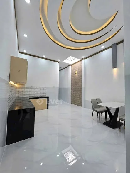 Sang cần nhà mới 100% gần chợ long hoa . Hẻm 60 nguyễn chí thanhDiện tích : 4.1 x 29 thổ cư 100m2