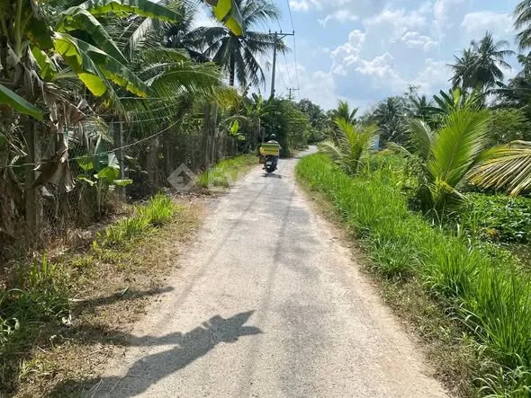 Cần bán nền 5x22 (full thổ)Đất mặt tiền nhựa 3,5m cách quốc lộ 54 1km đường thông ra nhiều hướng