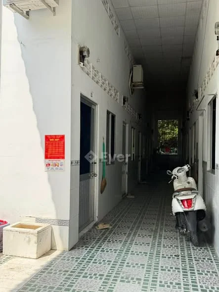 BÁN NHÀ TRỌ 11 PHÒNG – THU NHẬP ỔN ĐỊNH Hẻm 99 - Đường Sơn Thông vào khoảng 50m