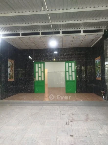 PHONG NẪM cũ, LƯƠNG HÒA mới
Bán 1 thửa đất đẹp có sẵn 3 căn nhà trên đất giá 1,8 tỷ còn thương lượng