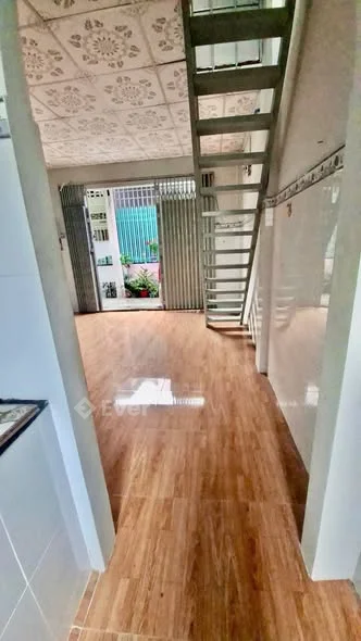 CHỦ NGỘP HẠ GIÁ BÁN GẤP GIÁ CHỐT 480 TRIỆU 4 x 7 , 28m2 CLN Nhà Gác Lửng Còn Mới