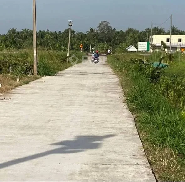 Chỉ còn 2 nền cuối 19 vs 20 tranh Thủ chốt nhanh khách ơi...nền cao ráo, gần nguyễn đáng nối dài