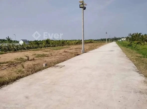 Chỉ còn 2 nền cuối 19 vs 20 tranh Thủ chốt nhanh khách ơi...nền cao ráo, gần nguyễn đáng nối dài