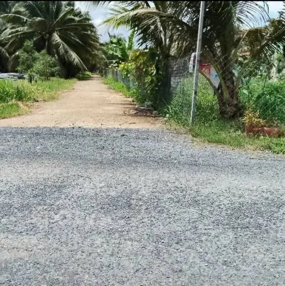 Chính chủ cần bán miếng đất hẻm đanl 3,5m thuộc Huệ Sanh Long Đức Trà Vinh, nay là Phường Long Đức