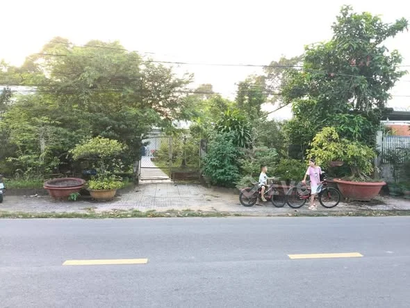 Bán đất mặt đường Đồng Khởi nối dài, đất qua nhà hàng Mỹ Khách, cách đường Lê Văn Tám chỉ 50m - 3,6 tỷ - 450m²