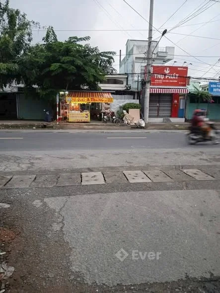 chủ gởi. Mặt tiền đường nhựa Đoàn công Chánh gần Điện Lực châu thành. Ủy ban.