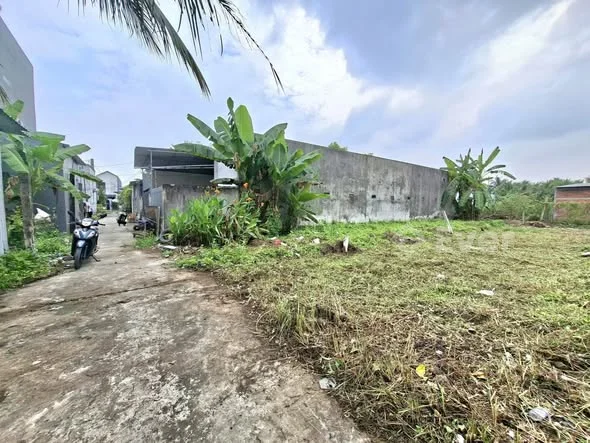 Bán nền đẹp hẻm Kho Bia, phường 8, tp Bến Tre ( nay là phường Phú Khương, Vĩnh Long)