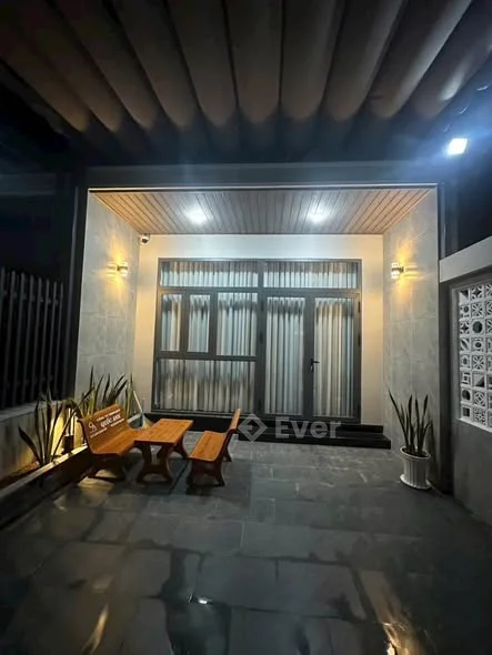 - Bán nhà mới Bình Phú Bến Tre* Dt đất 114,7m,nền góc 2 mặt tiền hẻm 3m,thổ cư 100%,đường ôto