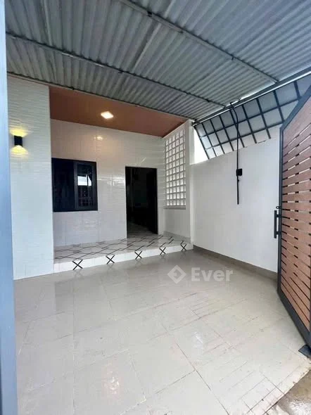 GIÁ : 800 TRIỆU SỞ HỮU NHÀ GIAO LONGBán Nhà xã Giao Long Châu Thành Bến Tre củ