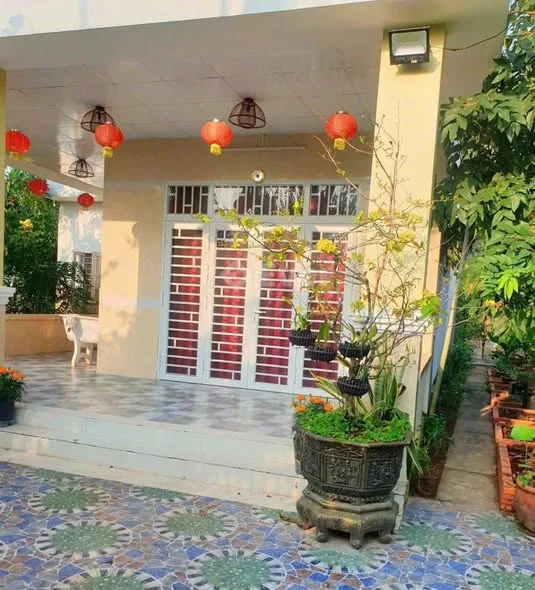 TT.Chào bán căn biệt thự sân vườn mái Thái, An hiệp châu thành cũ
--DT ; 912m (có 300m2 thổ)
-Sổ thể - 1,85 tỷ - 912m²