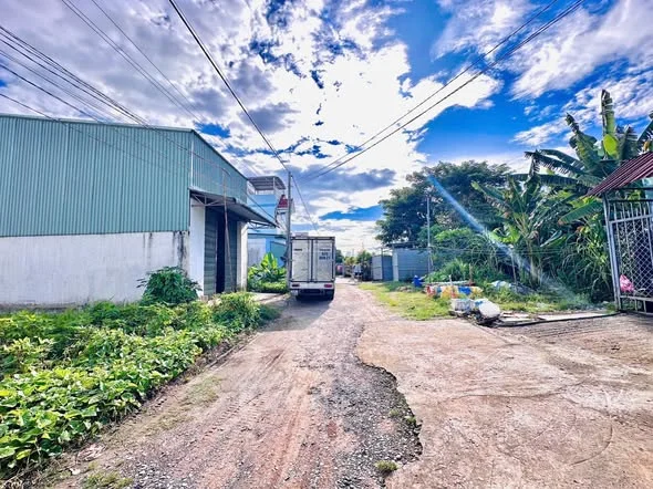 ĐẤT ĐẸP MẶT TIỀN NHỰA – NHÁNH PHÙNG HÁ, TRUNG AN – MỸ THO Đường nhựa 6m, ô tô ra vào thoải mái