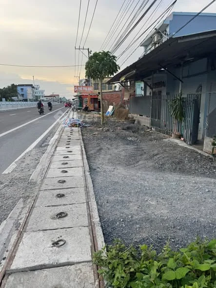 Cần bán đất kèm nhà đang ở Phước Thạnh - Mỹ Tho ( nay là phường Trung An - Đồng Tháp )