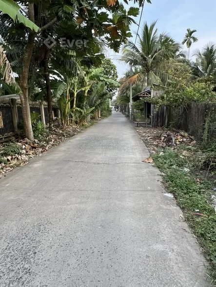 Bán đất mặt tiền đường 4m- Long Hưng- Mỹ Tho- DT: 5x32m: full thổ cư- Giá: 960tr (thương lượng),