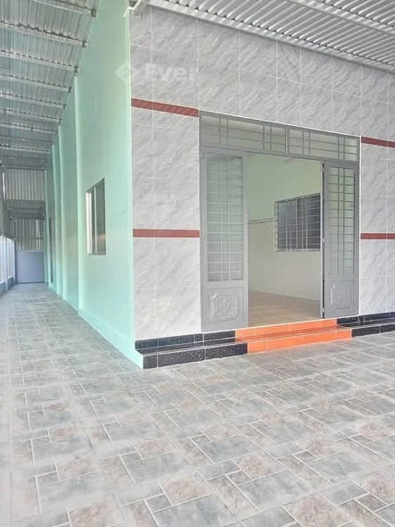 NHÀ MẶT TIỀN HẺM UBND SƠN ĐÔNG Vị trí: Mặt tiền hẻm UBND Sơn Đông, khu vực trung tâm, dân cư đông