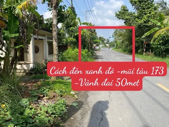 Mặt tiền đẹp Đường Vành đai Phú TânDiện Tích: 884m2 dài 15m mặt tiền. /-strong