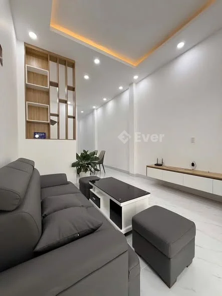 KHAI XUÂN ĐẦU NĂMKhách chốt Tặng ngay 1 chỉ vàng 9999Bán căn nhà xây mới - ngay trung tâm