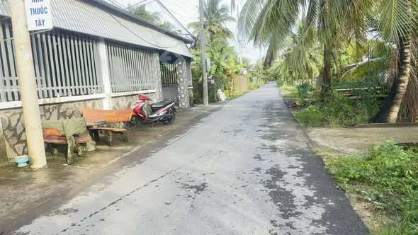 Đất DT 10 x 25 = 850 triệu có 50m2 thổ cư.Đường đìa lá vào 80 mét,một đường thẳng hẻm ô tô vào