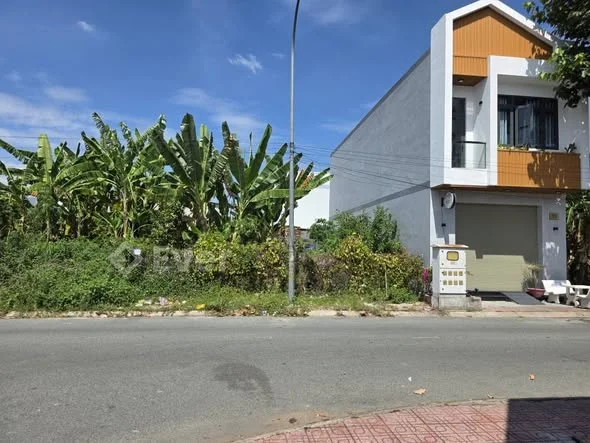 BÁN 2 NỀN LIỀN KỀ – NGAY TRUNG TÂM HÀNH CHÍNH Vị trí: Đường số 3 (Nguyễn Hữu Trí),