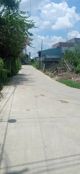 chính chủ gửi Bán nền thổ cư lô góc 2 mặt tiền Lê Văn Tâm 4m. Ấp Thanh Phong, Xã Bình Lãng