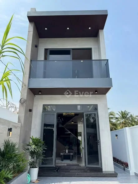 𝐍𝐡𝐚̀ 𝐦𝐨̛́𝐢 𝐊𝐡𝐮 𝐏𝐡𝐨̂́ 𝐋𝐨𝐧𝐠 𝐇𝐨𝐚̀ 𝐀, 𝐏.Đ𝐚̣𝐨 𝐓𝐡𝐚̣𝐧𝐡Diện tích: 5m x 28m