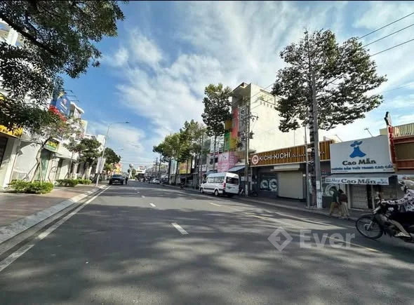 NHÀ MẶT TIỀN 1 LẦU – ĐƯỜNG NAM KỲ KHỞI NGHĨA, P.4, TP. MỸ THO- Tiền GiangDiện tích: 2,8 x 33m