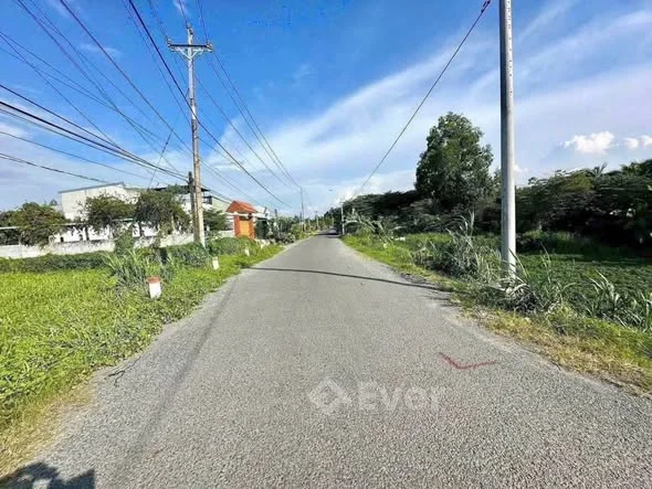 Chủ gởi bán 2 lô đất thổ cư, mặt tiền đường Quách Văn Tuấn, Phường 5, Tp Tân An, Long An