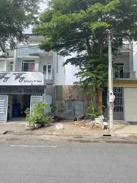 B.ÁN NỀN MẶT TIỀN ĐƯỜNG NGUYỄN VĂN LINH - KDC HOÀNG PHÁT - BẠC LIÊU ( đoạn gần nhà thờ )