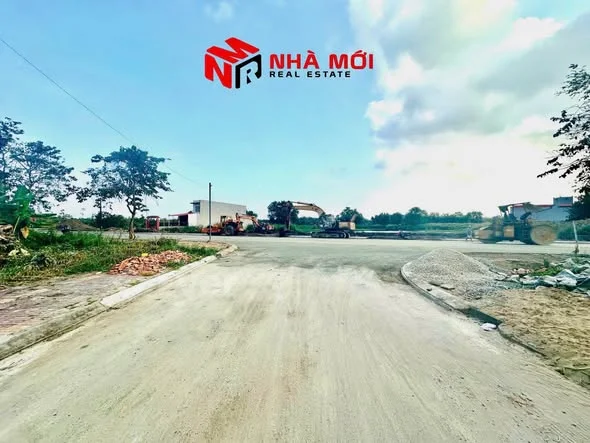 Bán Nhà cấp 4 ngay TRUNG TÂM HÀNH CHÍNH TỈNH CÀ MAU Công năng gồm: 1PK, 2PN, Bếp, WC