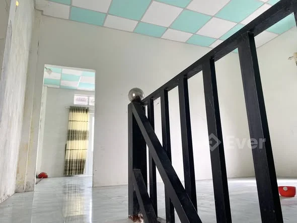 Nhà Góc 1 trệt 1 lầu Kdc Huy Thống, cách vòng xoay Ngã Năm tượng đài 900m.- DT: 6x20 - 820 triệu - 120m²