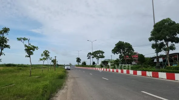 BÁ.N NỀN ĐẸP – TRUNG TÂM KHU DU LỊCH BẠC LIÊU Vị trí : Mặt tiền đường Trường Sa